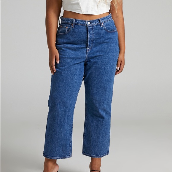 Levi's Denim - Levi’s Ribcage Straight Ankle Jeans in Georgie